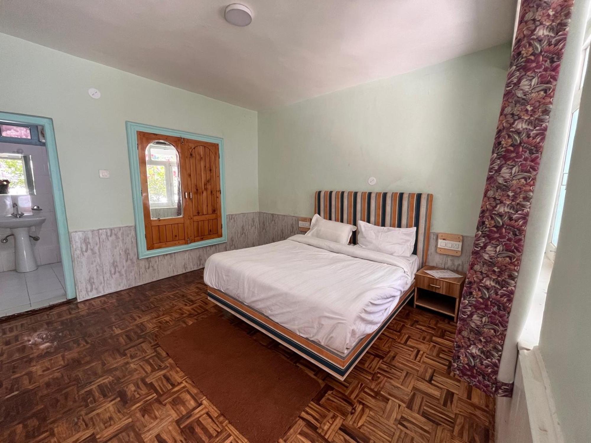 Hotel English Rose, #Personal Parking, #Petfriendly, #Garden, #Bonfire Under The Stars مايالي المظهر الخارجي الصورة