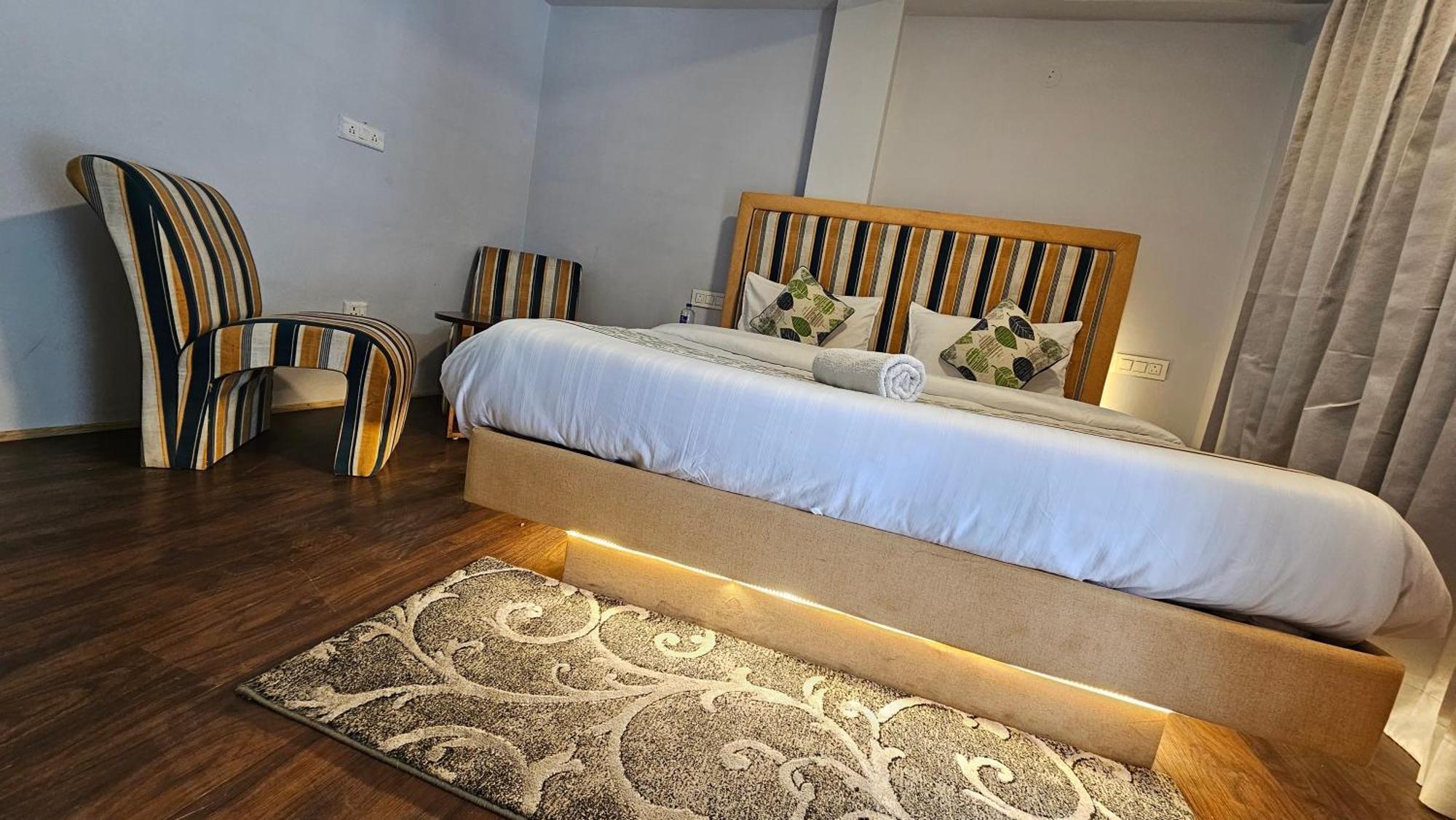 Hotel English Rose, #Personal Parking, #Petfriendly, #Garden, #Bonfire Under The Stars مايالي المظهر الخارجي الصورة